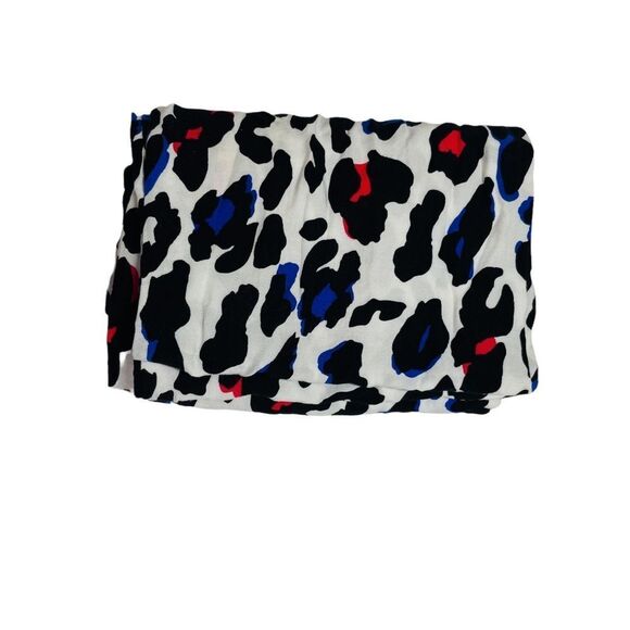 10/$25🦋 Charlotte Russe Black & White with Red & Blue Leopard Infinity Scarf - Picture 6 of 9